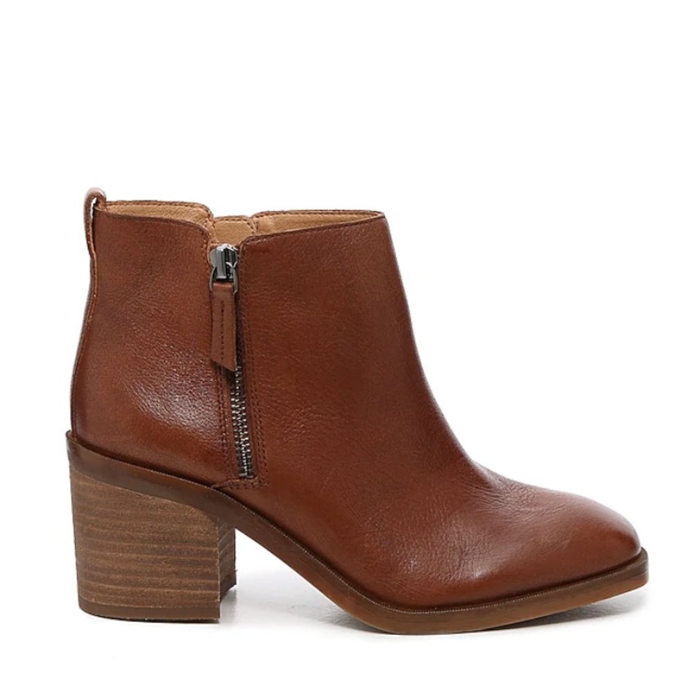 New Crown Vintage Brown Booties/Chelsea Boots